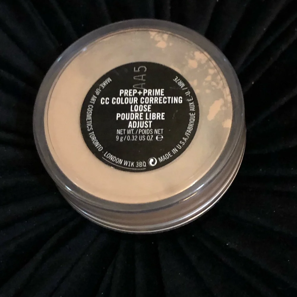 Mac cosmetics - Picture 1 of 2